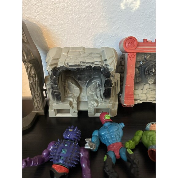 Vintage 1980’s Master Of The Universe Misc Parts And Pieces - Picture 2 of 5